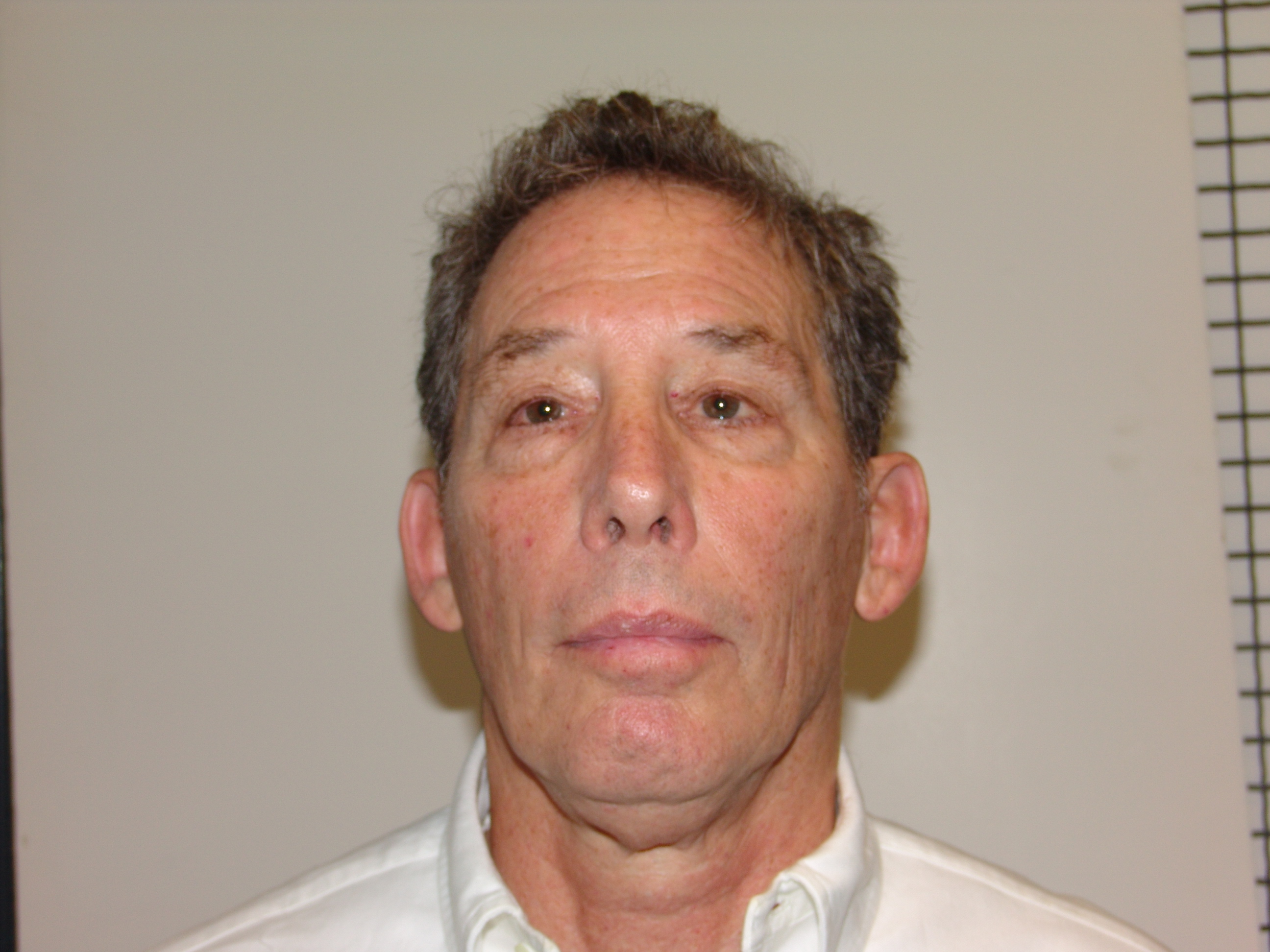 Leon Austern